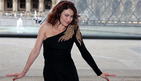 Foto Bintang Film James Bond Olga Kurylenko Positif