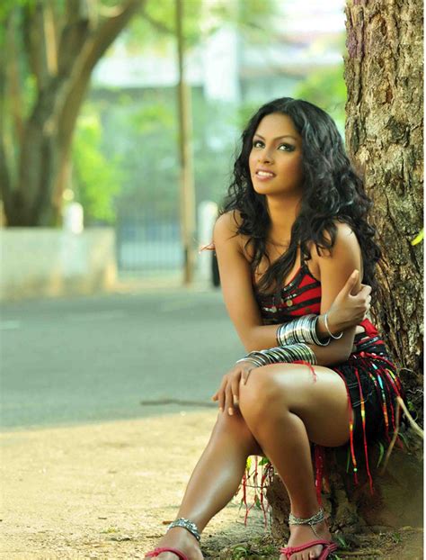 Lankan Sex Actresses Hot Feet Pics