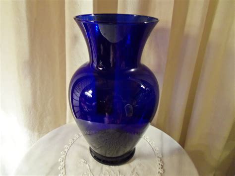 cobalt blue antique vases teenage lesbians