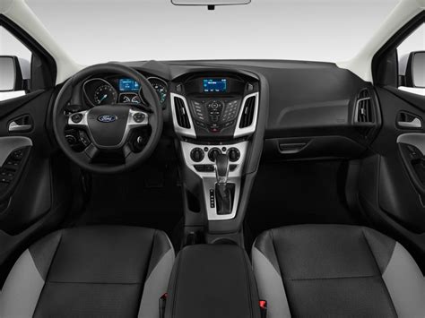 image  ford focus  door sedan se dashboard size    type gif posted