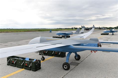 analisis militares drones chinos de ataque  serbia