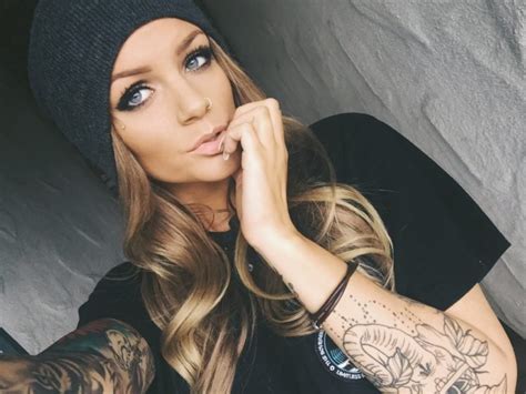 Kelsey Nicole Blonde Eyes Selfies Hd Wallpapers
