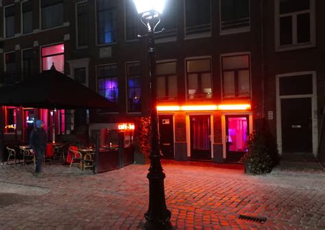 amsterdam red light district do s and don ts etiquete