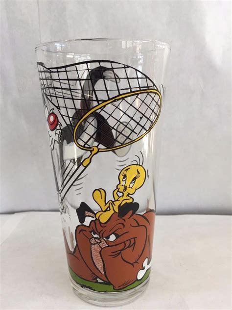 Vintage 1976 Pepsi Looney Tunes Character Glass Sylvester Tweety Bird