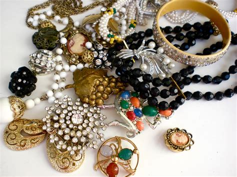 vintage accessories   pick accessories intelligent shopper solutions tips reviews