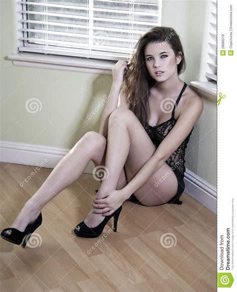 Donna Con Le Gambe Lunghe Fotografia Stock Immagine Di