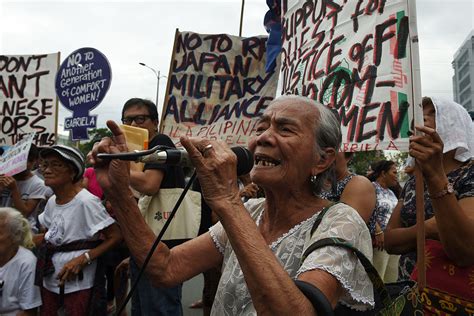 shinzo abe to meet rodrigo duterte philippine protests