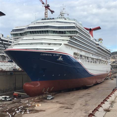 carnival glory  latest carnival cruise ship  receive  hull design