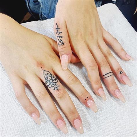 thumb  finger tattoos golfiancom