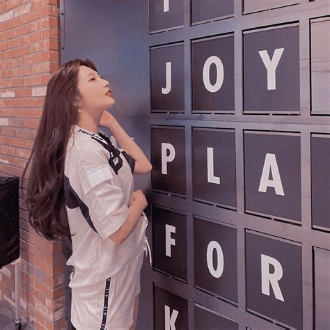 Joy Red Velvet Aesthetic Di 2020 Selebritas