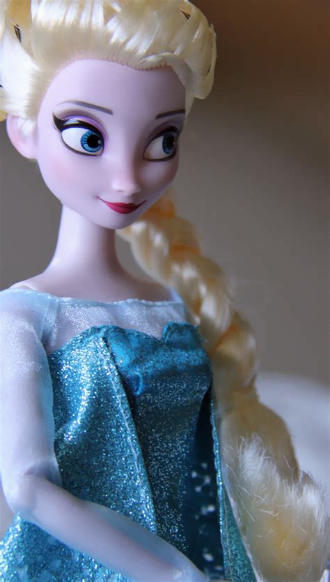 Elsa Disney Store Doll S Details Frozen Photo 35585352