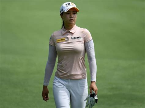 lpga koreans lead the way at women s world championship in singapore
