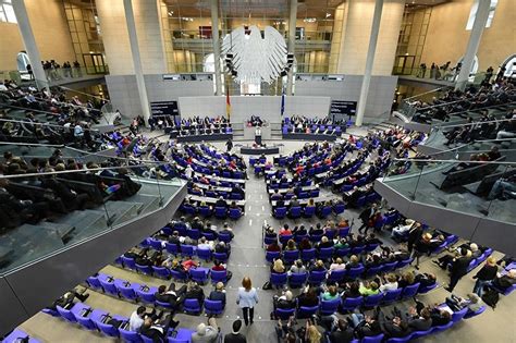 german parliament votes in favor of legalizing same sex