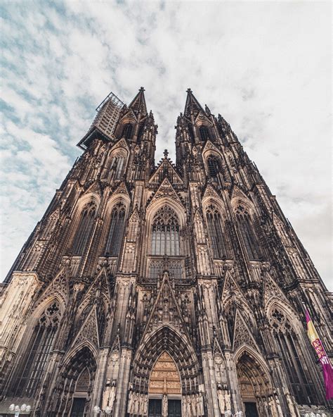 visiting cologne cathedral solosophie