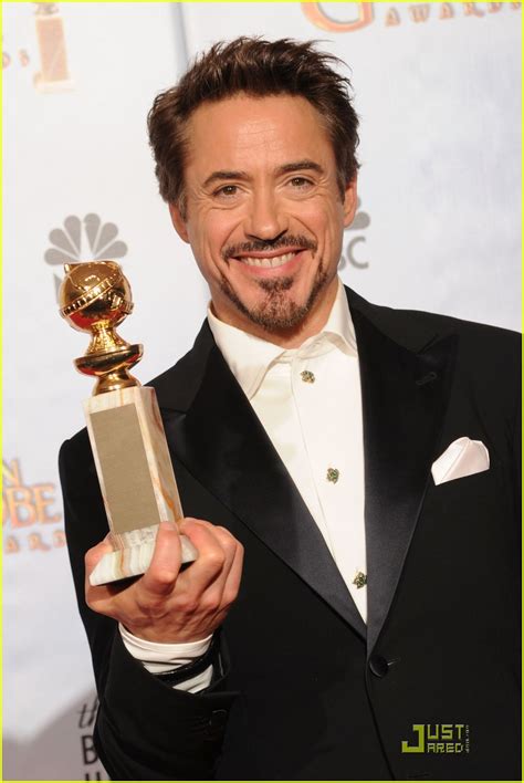Robert Downey Jr Wins Golden Globe Best Actor Photo 2409799 2010