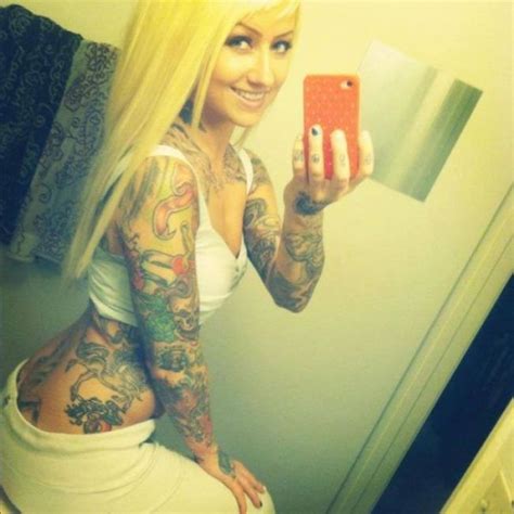 hot girls with tattoos 57 pics