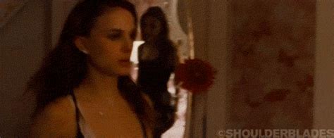 Natalie Portman Mila Kunis Kissing Black Swan Omg Unf