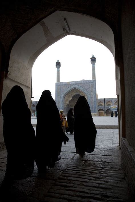 Pin By Zehra On Hijab Niqab Hijab Niqab Muslim Women