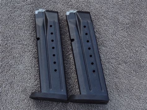 smith wesson mm clips magazines set   black  long