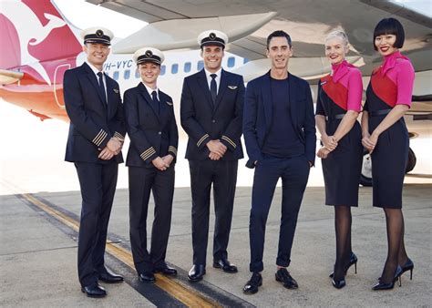 qantas pilots     economy traveller