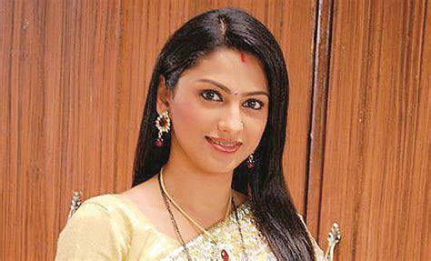 Rucha Hasabnis To Continue Playing Rashi In Saath Nibhana