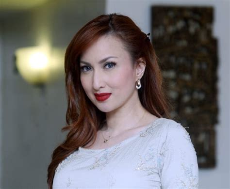 Maria Farida 45 Masih Seksi Jelita Bhplus Berita Harian