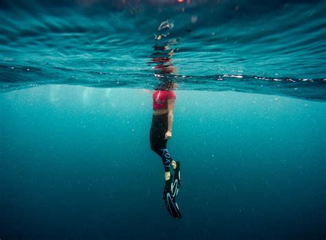 images man sea ocean swim drowning blue freediving sports water sport marine