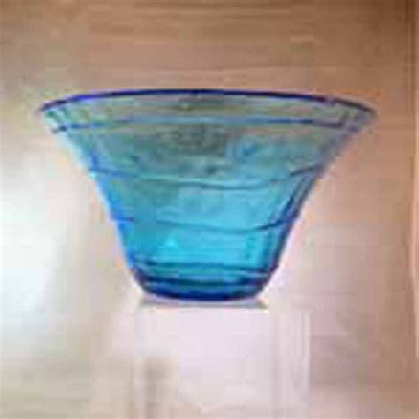Blue Glass Swirl Centerpiece Bowl Elegant Ebay In 2022 Centerpiece
