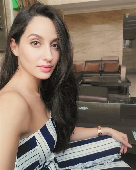 glamours nora fatehi unseen images pics photoshoot and wallpapers