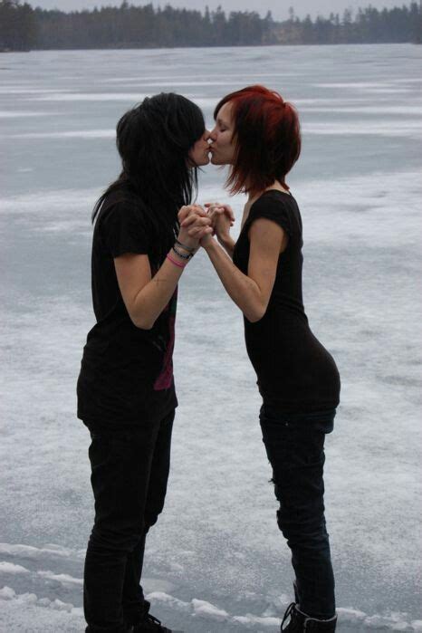 pin by desmond on emo couples cute lesbian couples emo