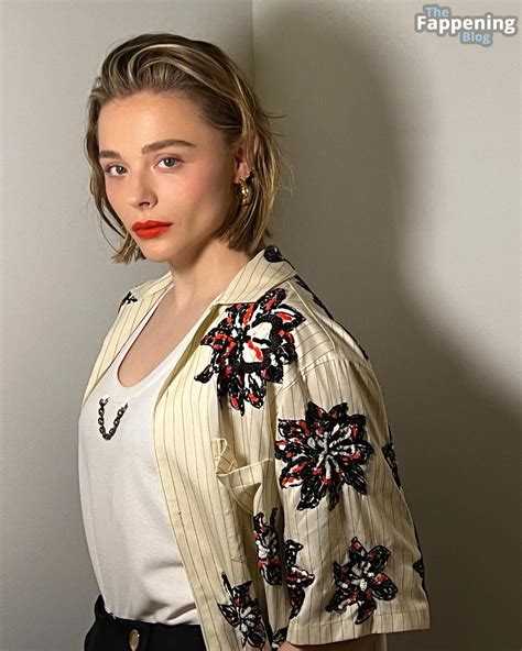 Chloe Grace Moretz Sexy 11 Photos – Banned Sex Tapes