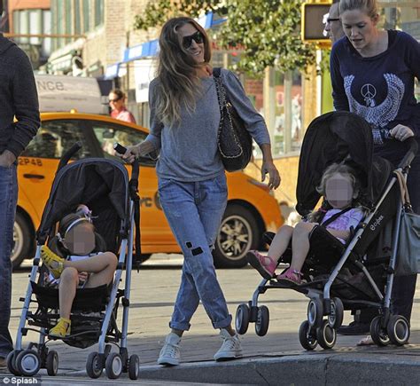 sarah jessica parker takes her twins for a stroll in new york city daily mail online