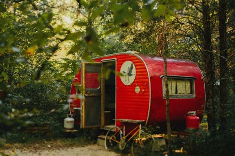 airbnb airstream  camper rentals apartment therapy