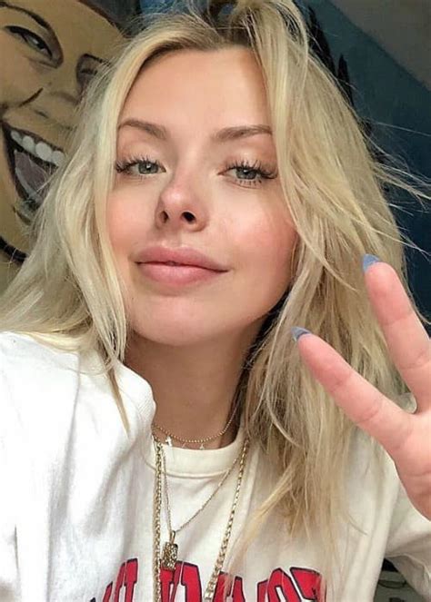 corinna kopf height weight age body statistics healthy celeb