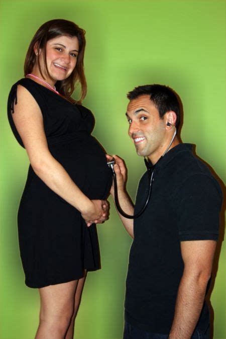funny maternity photography funny maternity photography couple