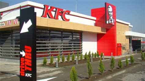 kfc deschide  nou restaurant de tip drive   bucuresti