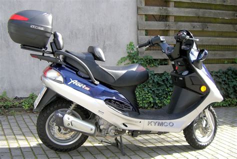 roller kymco yager  biete car audio