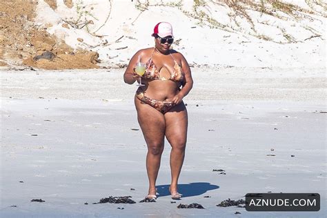 Lizzo Escaping The Cold Weather In The Usa With A Trip Down To Puerto