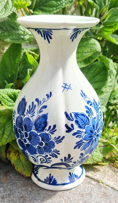 delfts delft holland pottery vase hand painted blue  etsy