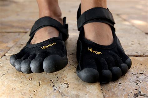 barefoot running shoes     industry fashionarrowcom