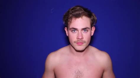 auscaps dacre montgomery shirtless in stranger things