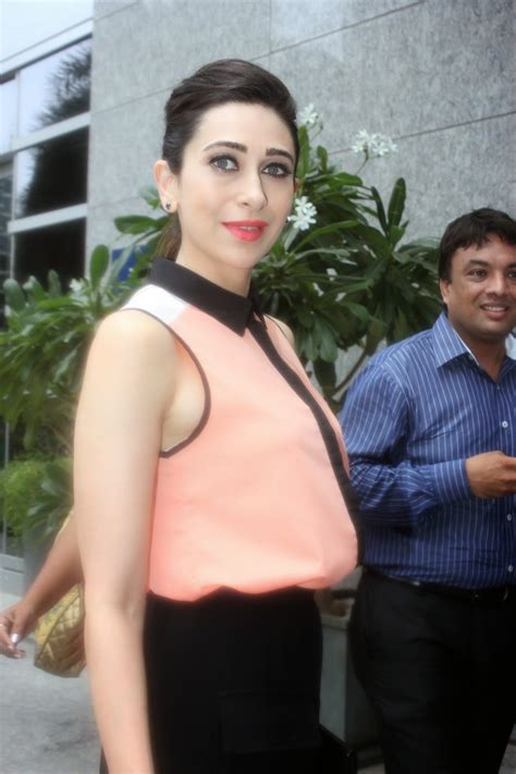 High Quality Bollywood Celebrity Pictures Karisma Kapoor