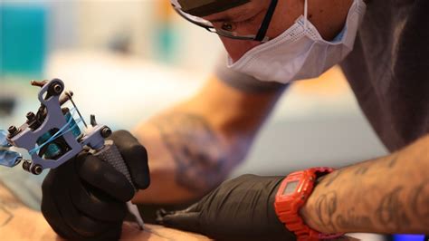 palm springs tattoo convention brings artists together