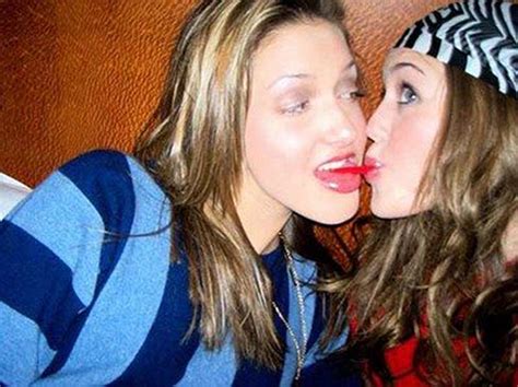 wild miley cyrus nude and porn unseen old pics — hannah montana as a teen scandal planet