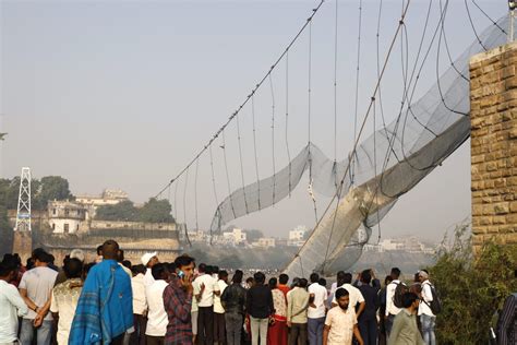 shaking  morbi bridge  caused   collapse  wire