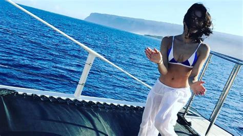 jenna dewan shows off her bikini bod shares enviable vacation snaps from hawaii entertainment