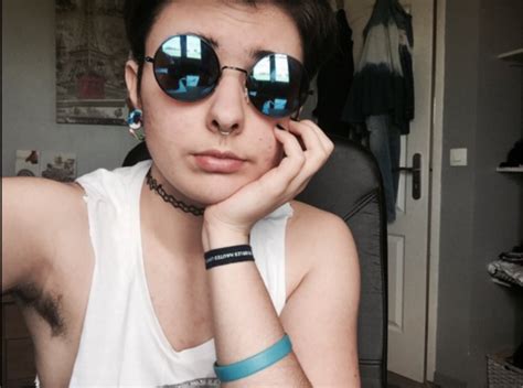 the french 16 year old behind twitter s latest viral body