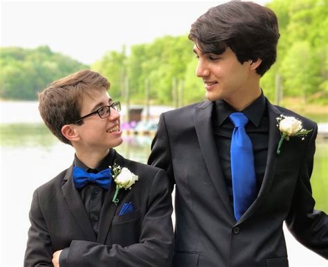 Teenagers Are Here Queer And Bringing Pride To Prom The New York Times