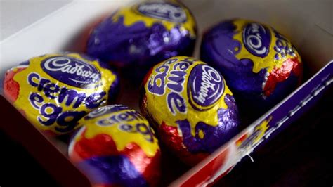 cadbury creme egg uk advertisement sparks outrage ‘steamy kiss