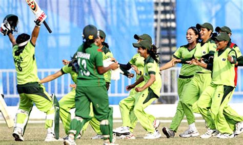pakistani women cricketers banned for false sex harassment
